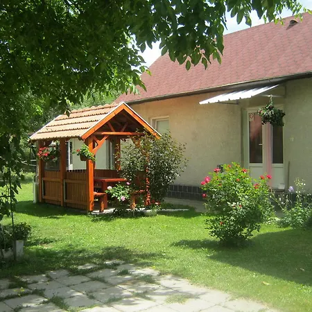 Apartment Csikasz Vendeghaz *