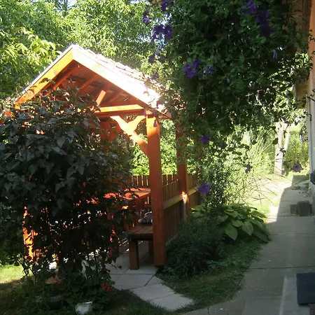 Csikasz Vendeghaz Apartment